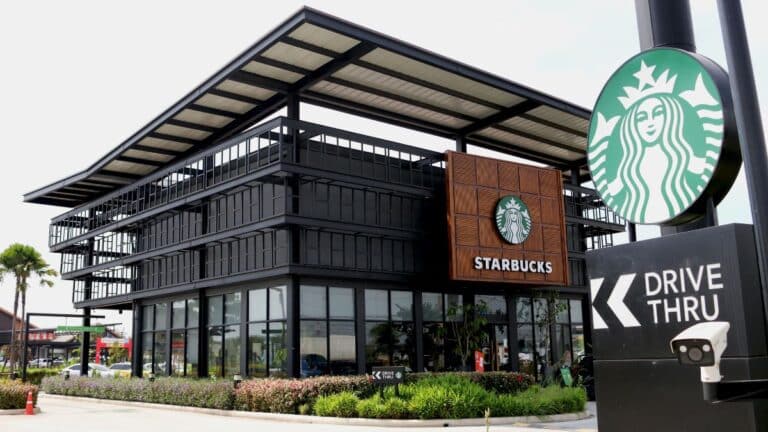Starbucks restaurant