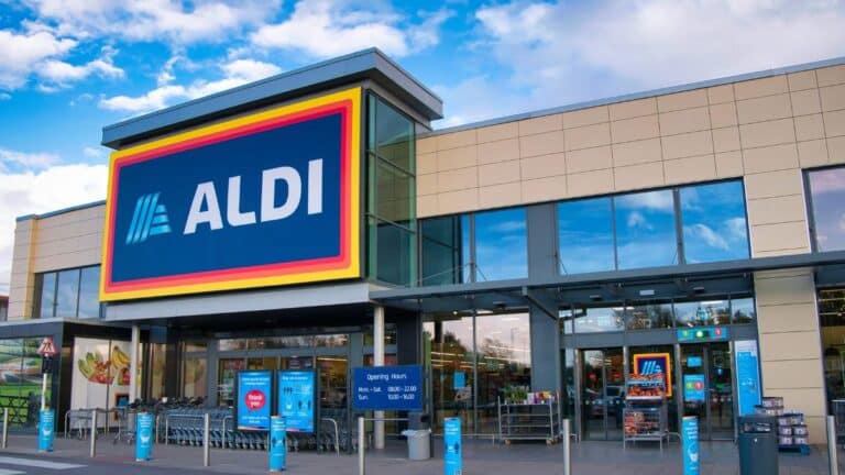Front of Aldi grocery store