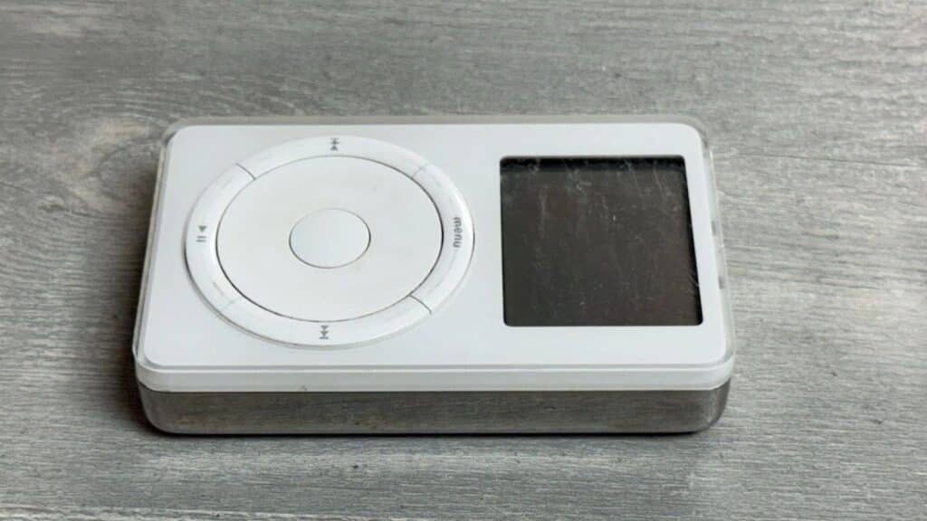 Apple iPod original version on a table