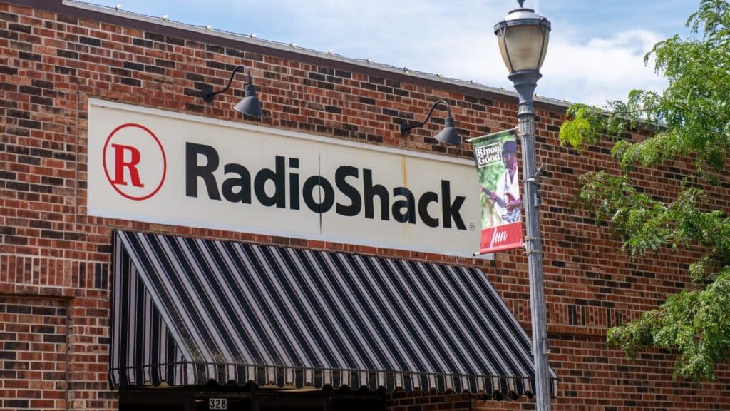Front of RadioShack store